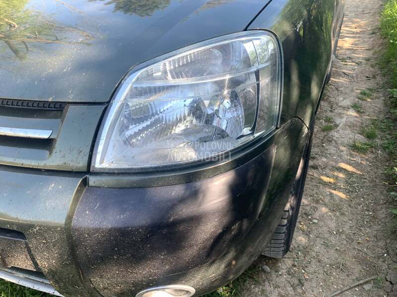 farovi za Citroen Berlingo od 2000. do 2008. god.