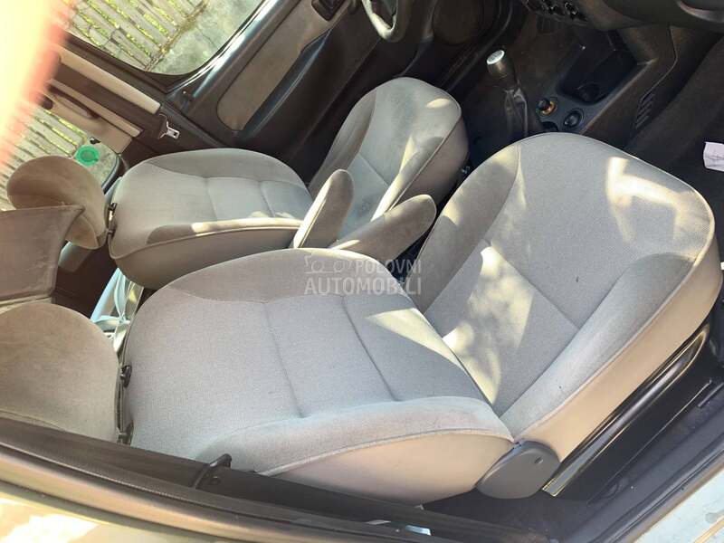 sedišta za Citroen Berlingo od 2000. do 2008. god.