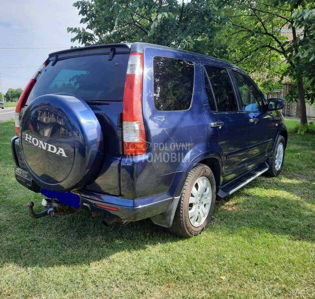 Honda CR-V DZ 2005. god. -  kompletan auto u delovima