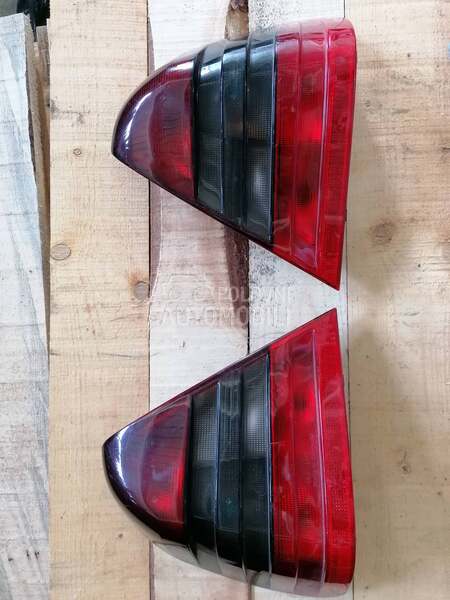 w202 stop lampa za Mercedes Benz C Klasa od 1994. do 1999. god.
