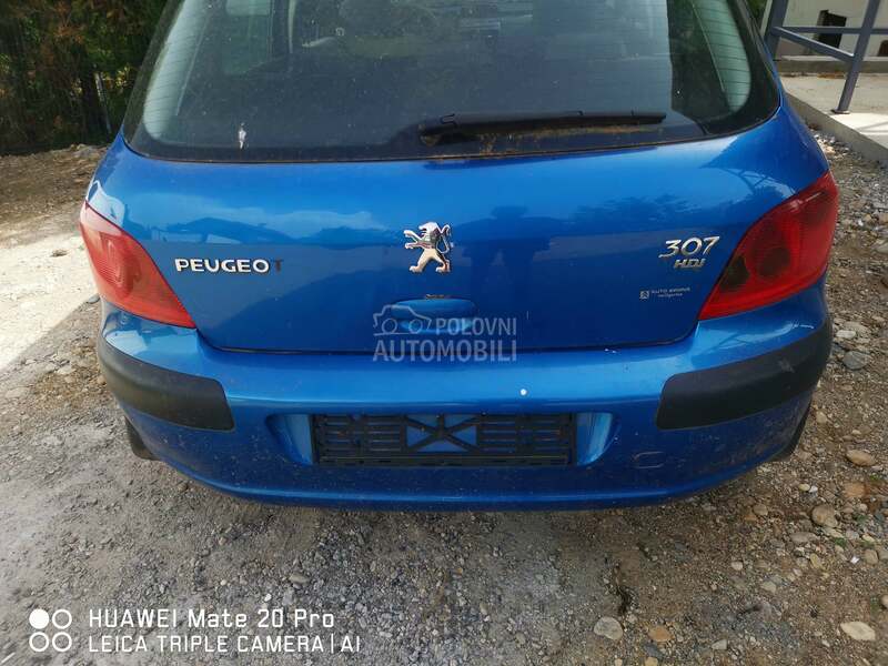 Peugeot 307 -  kompletan auto u delovima