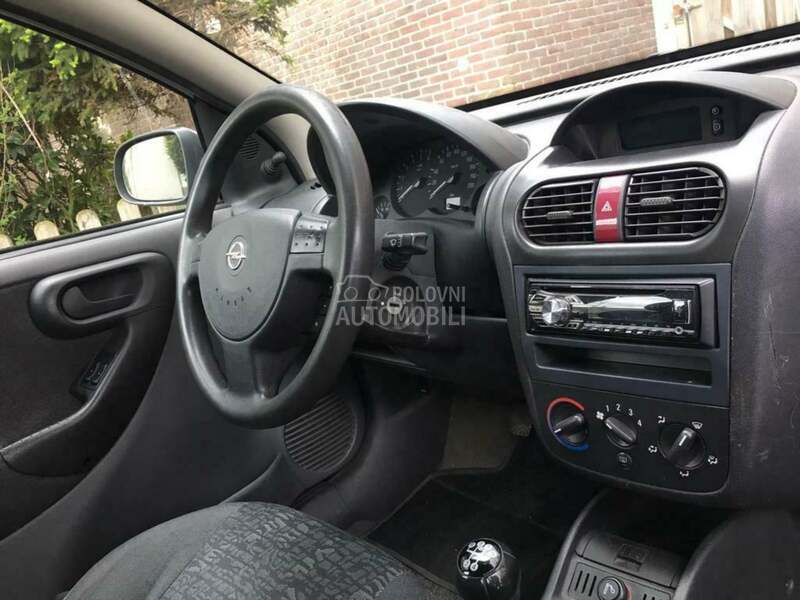 Lajsna enterijera za Opel Corsa C od 2000. do 2006. god.