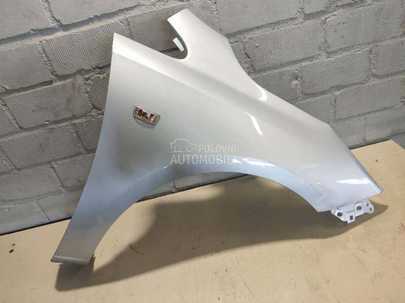 Desno krilo za Opel Corsa E od 2014. do 2019. god.