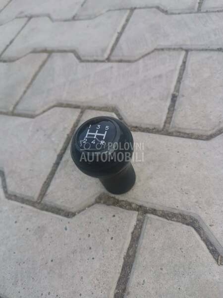 rucica menjaca za Hyundai Santa Fe od 2001. do 2006. god.