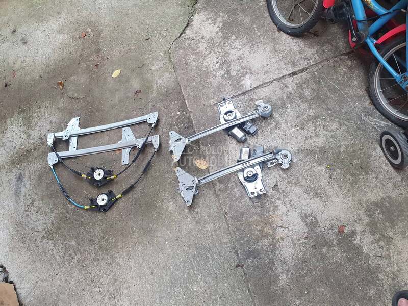 podizaci stakla za Peugeot 307 od 1997. do 2008. god.