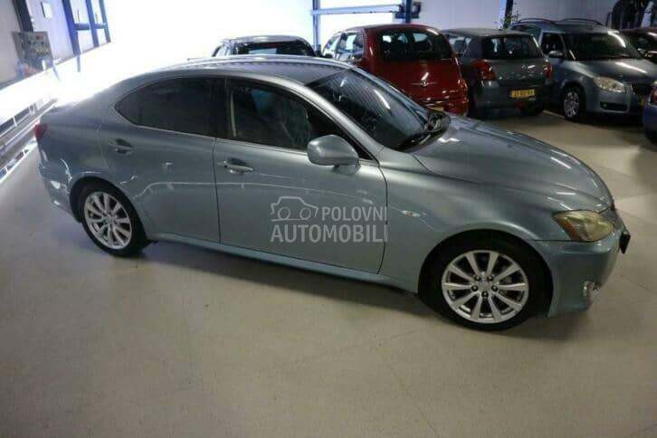 Delovi za Lexus IS 220 2.2 d 2008. god.