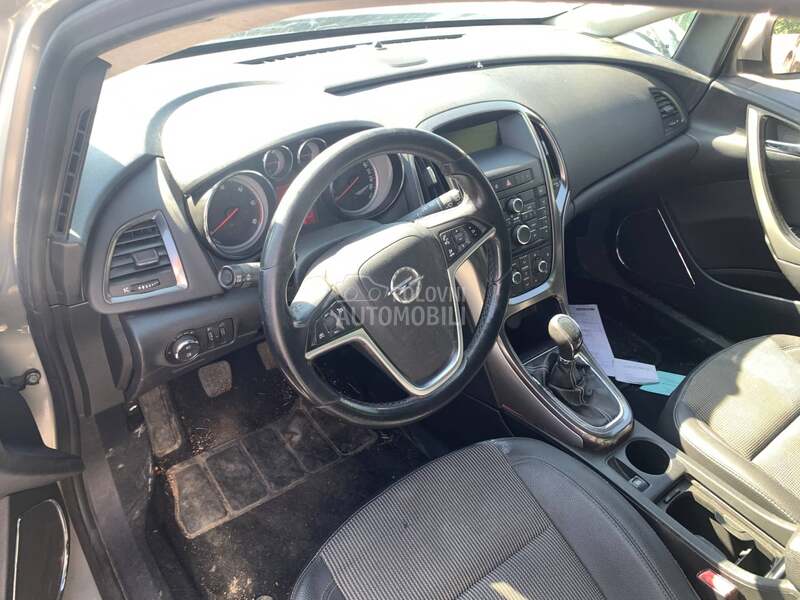 KM sat za Opel Astra J od 2009. do 2015. god.