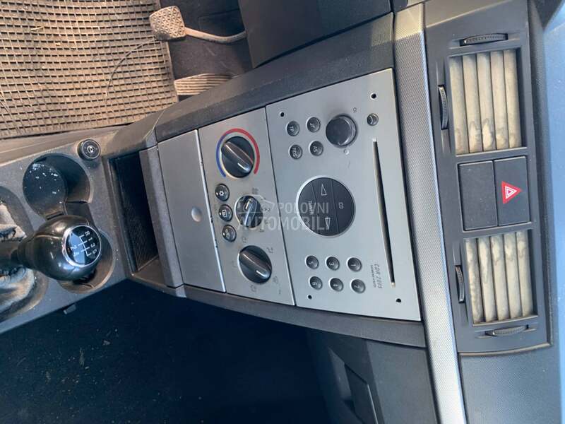 radio cd/multimedija za Opel Meriva