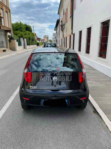 Zadnji branik za Fiat Punto od 2003. do 2010. god.