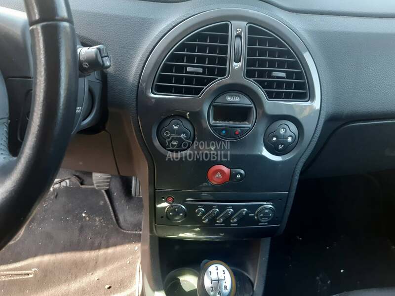 cd muzika za Renault Modus od 2003. do 2010. god.