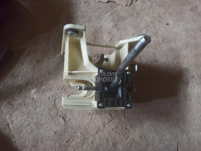 Rucica mehanizam u kabini za Ford C-Max od 2003. do 2011. god.