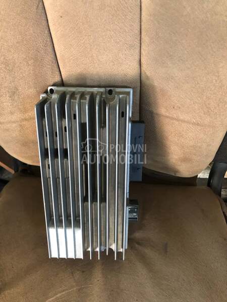 Pojacalo Bang OLufsen za Audi A4, A5, A4 Allroad
