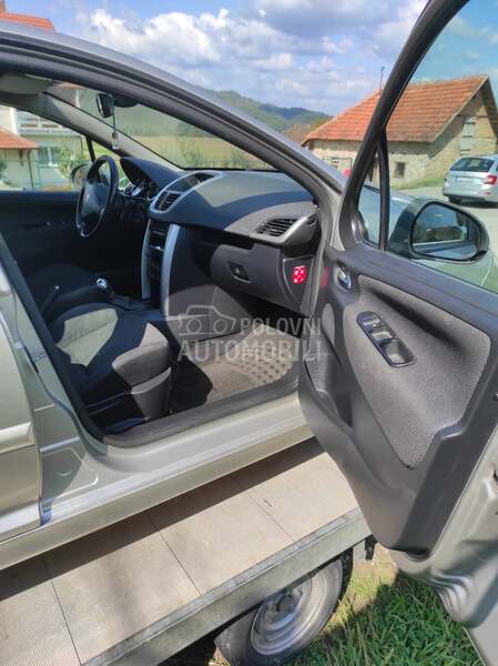 tapaciri za Peugeot 207 od 2006. do 2012. god.