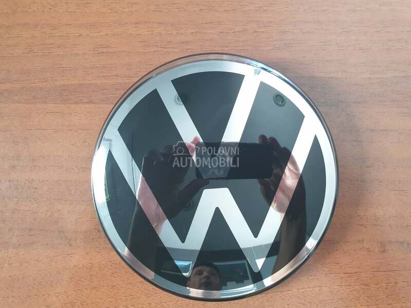 znak za Volkswagen T-Cross, T-Roc od 2016. do 2021. god.
