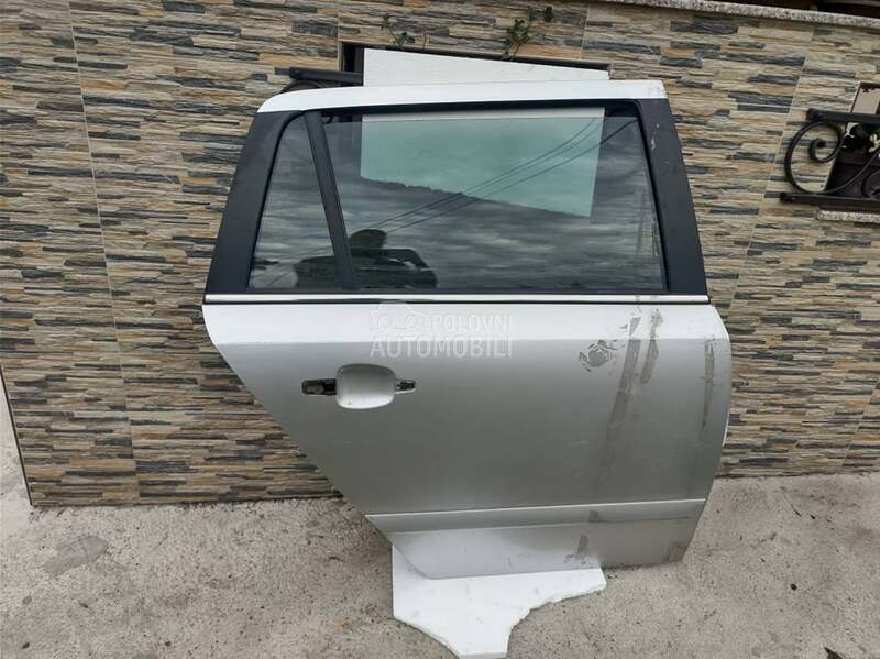 ZADNJA LEVA VRATA  Z 157 za Opel Astra H od 2004. do 2009. god.