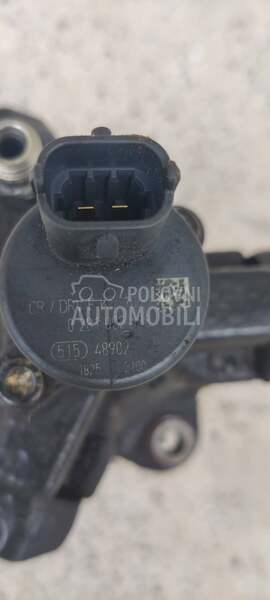 Regulator pritiska goriva za Alfa Romeo 147, 156, 166 ...