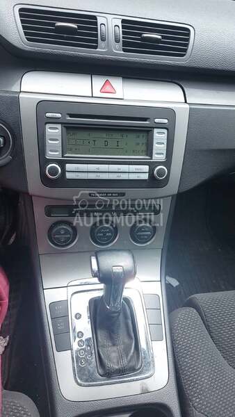 Centralna - središnja konzola za Volkswagen Passat B6