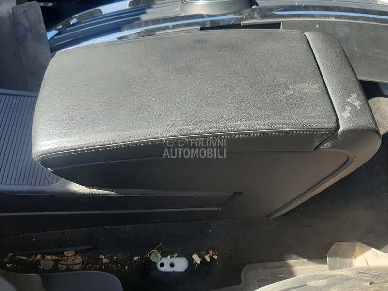 Naslon za ruke za Volkswagen Passat B6