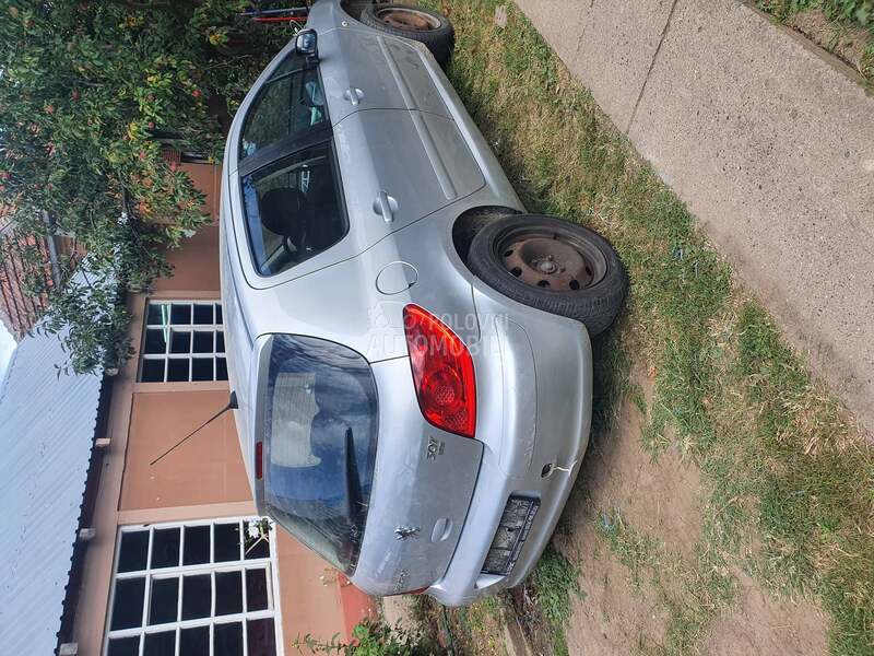polovni delovi za Peugeot 307 od 2004. do 2007. god.