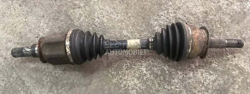 poluosovina za Nissan Navara od 2004. do 2010. god.