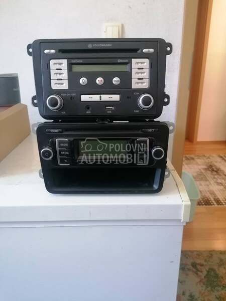 Radio CD za Volkswagen Caddy, Golf 5, Golf 6 ...