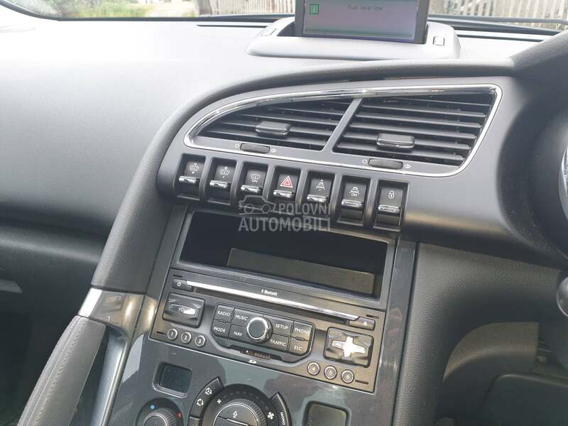 multimedija za Peugeot 3008