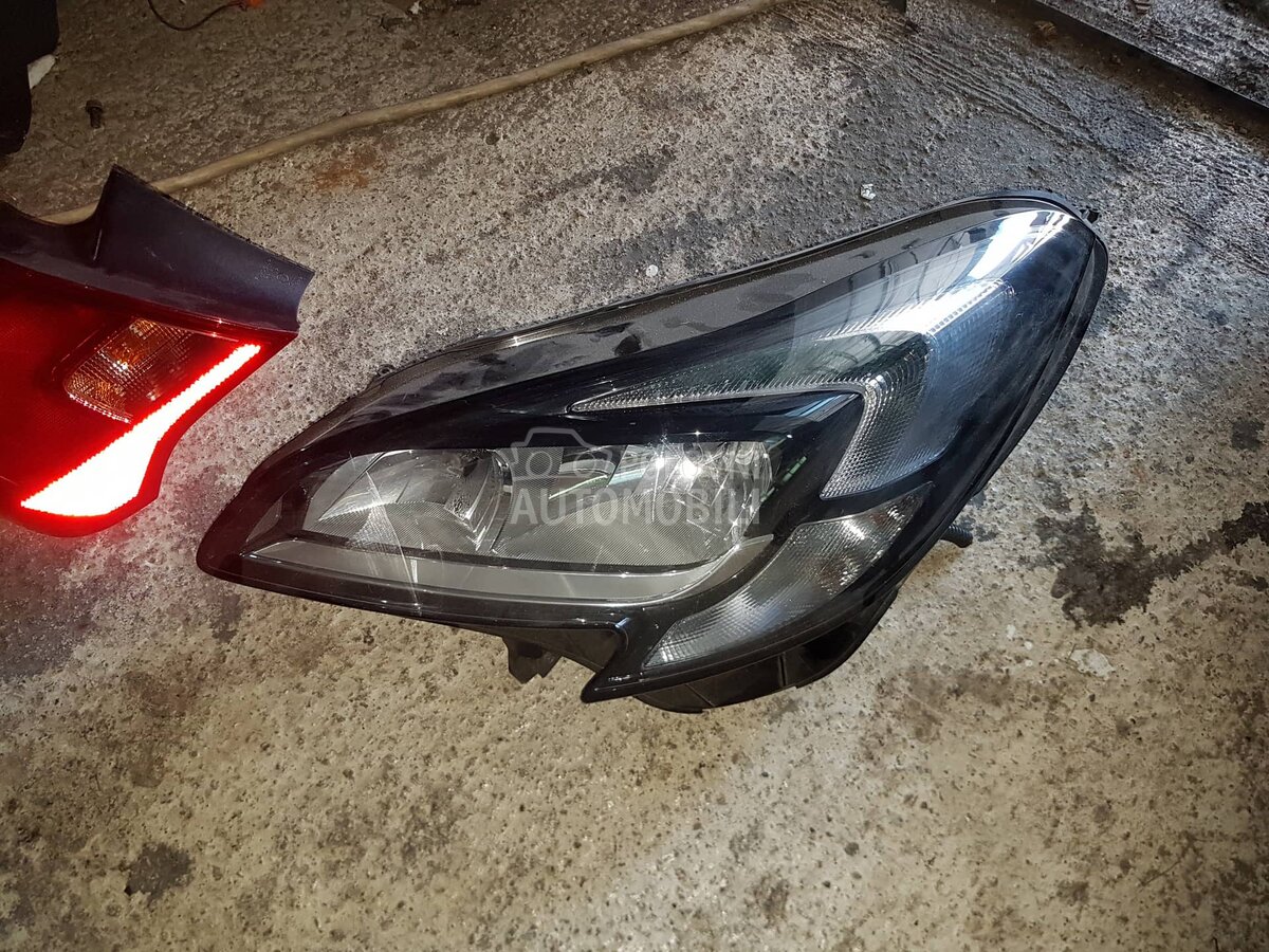 Prednji levi far za Opel Corsa E od 2013. do 2018. god.