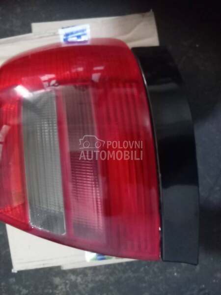 Stop lampa desna za Audi A4 od 1996. do 1998. god.