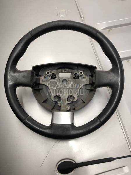 Volan fiesta 5 kozni za Ford Fiesta od 2003. do 2008. god.