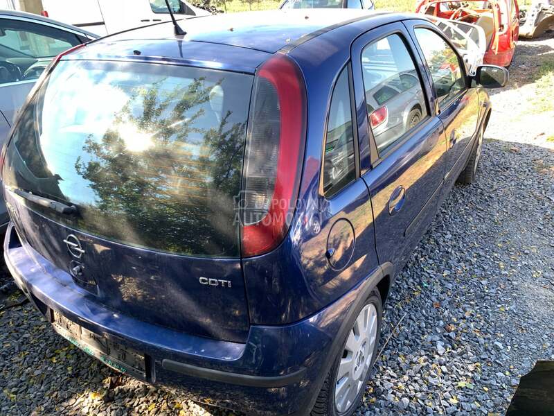 desna vrata za Opel Corsa C od 2000. do 2004. god.