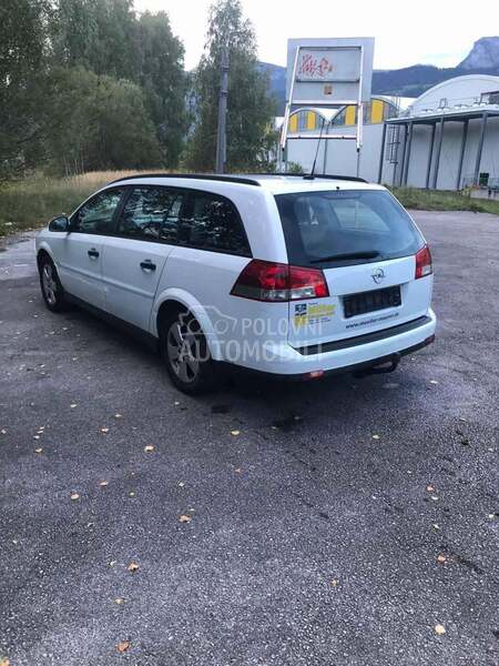 polustranica za Opel Vectra C od 2002. do 2008. god.