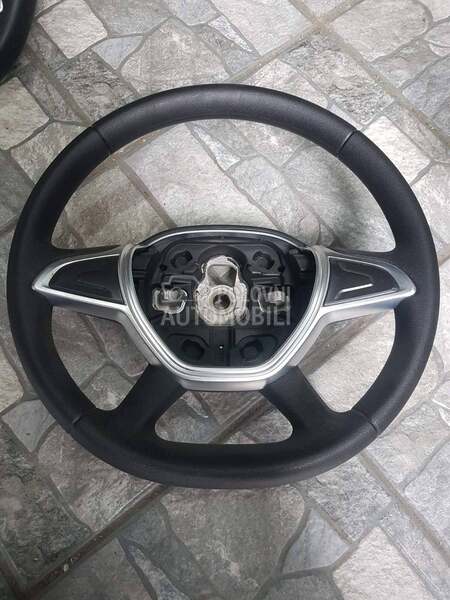 dacio sandero volan 2017god za Dacia Sandero
