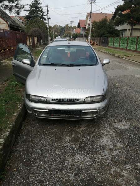 Fiat Bravo 1.2 2001. god. -  kompletan auto u delovima