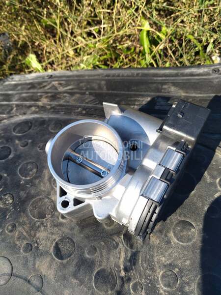 klapna gasa za Peugeot 206 od 2000. do 2006. god.