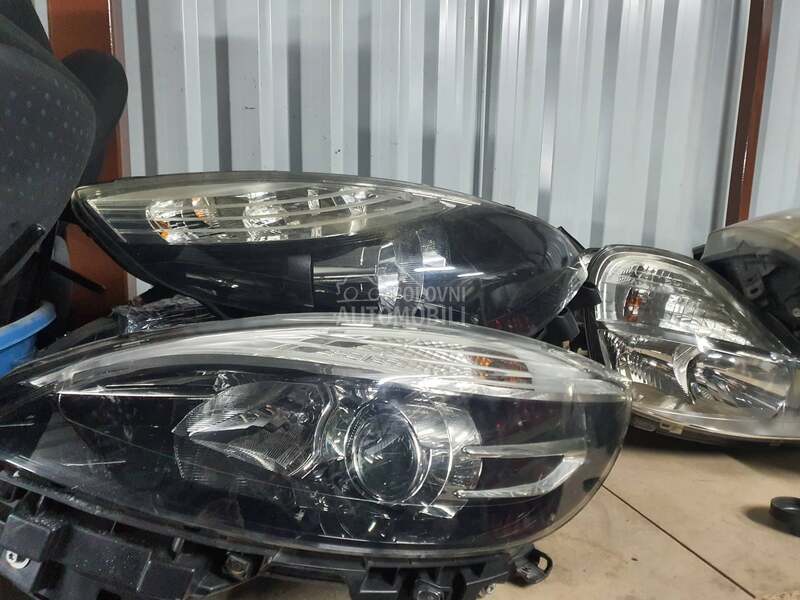 reno scenik3 far farovi za Renault Scenic