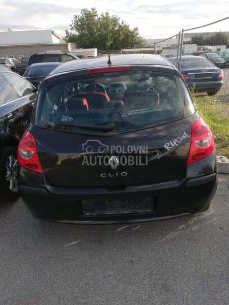 Renault Clio 2008. god. -  kompletan auto u delovima