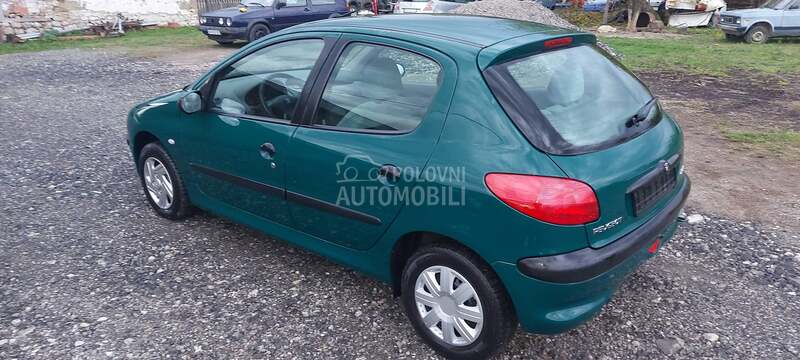 zadnja vrata maslinasta za Peugeot 206