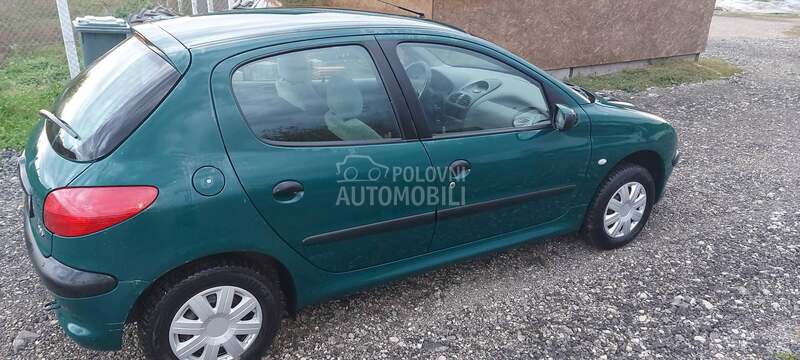 zadnja vrata desna maslinasta za Peugeot 206