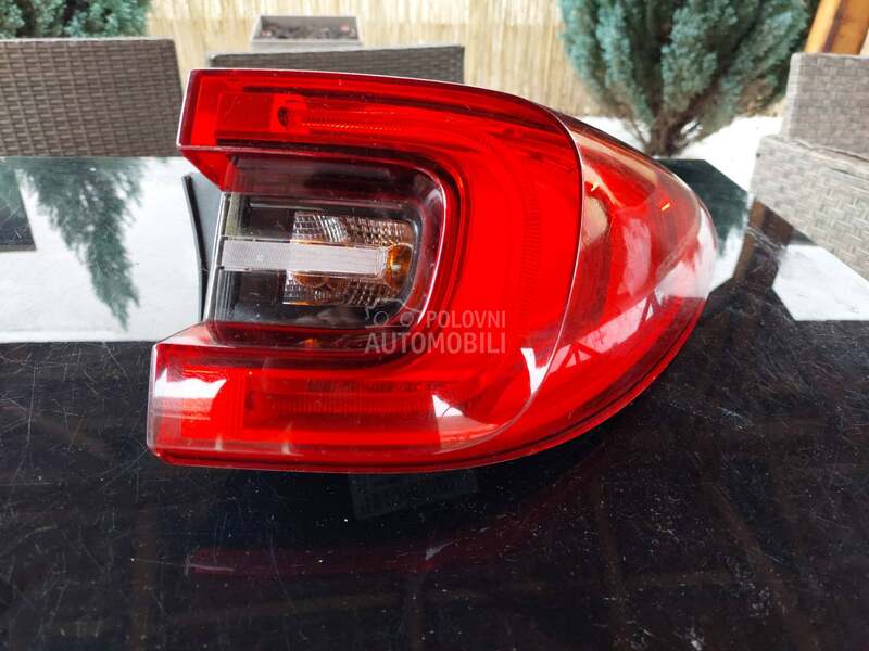 Desno štop svetlo desni štop za Renault Kadjar od 2014. do 2018. god.
