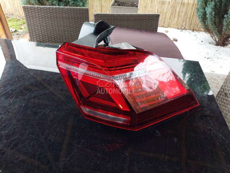 Desno štop svetlo IQ LIGHT za Volkswagen Tiguan od 2018. do 2021. god.