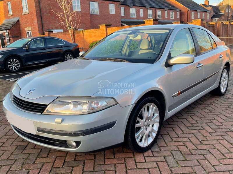 Renault Laguna II -  kompletan auto u delovima