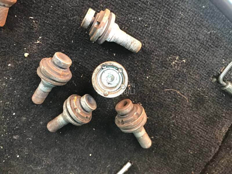 Sigurnosni srafovi za Peugeot 206, 207, 307 ...