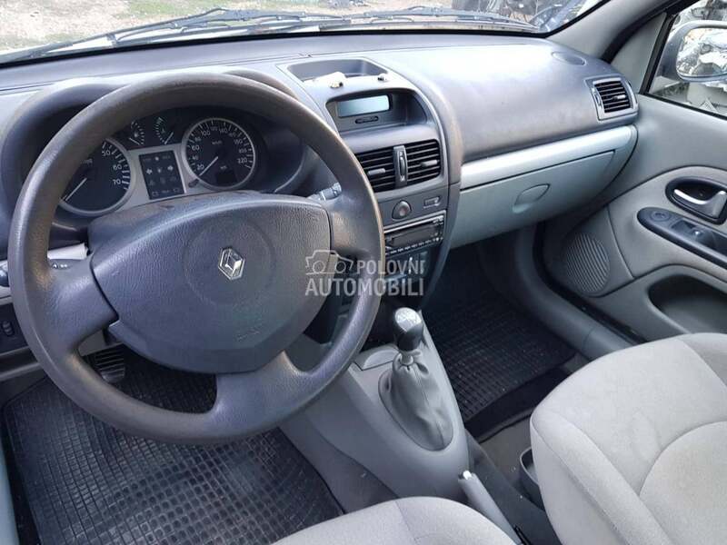 Centralna konzola za Renault Clio od 1996. do 2006. god.