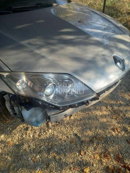 farovi za Renault Laguna od 2001. do 2013. god.