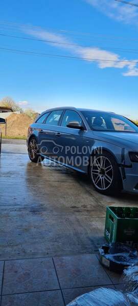 Audi A4 -  kompletan auto u delovima