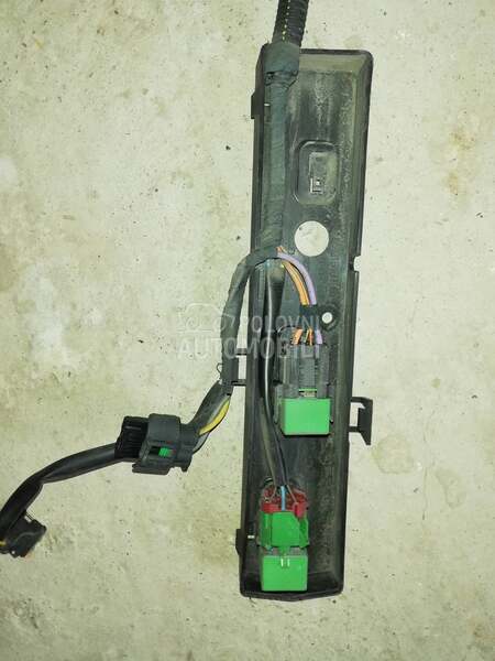 Relej ventilatora za Peugeot 307