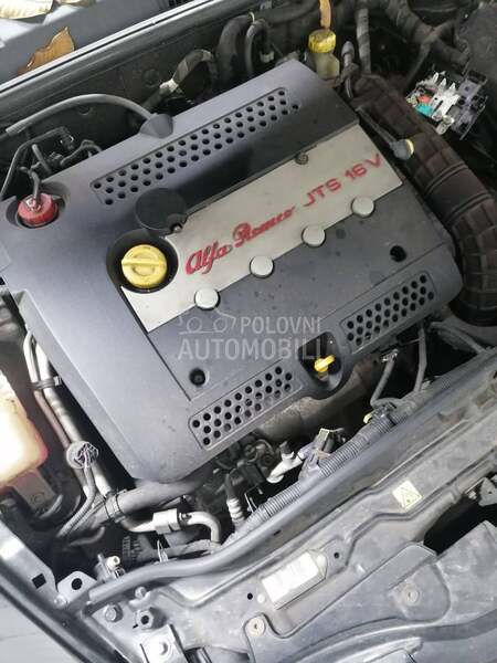 DELOVI motora za Alfa Romeo GT