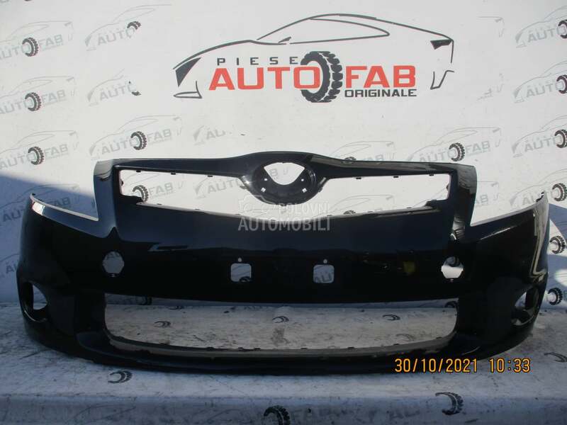 Prednji branik FACELIFT za Toyota Auris od 2010. do 2012. god.