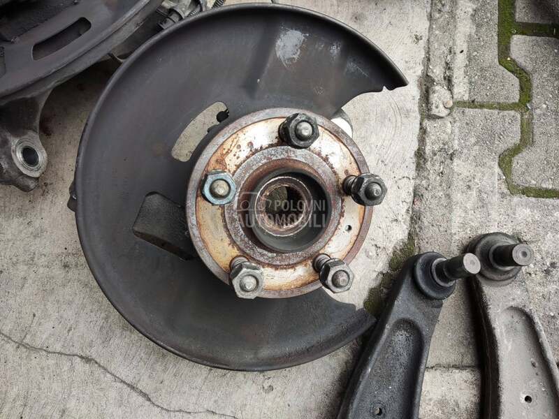 Prednja desna glavcina za Opel Insignia