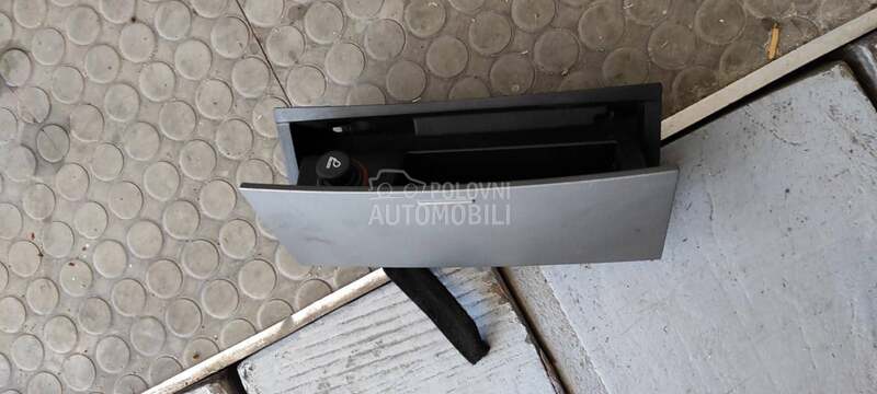 pepeljara piksla za Peugeot 407